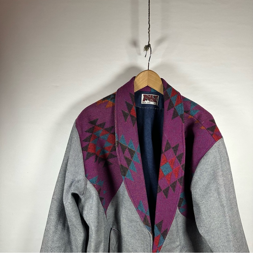 Stylish Gray and Purple Women's Coat - Picture 2 of 5